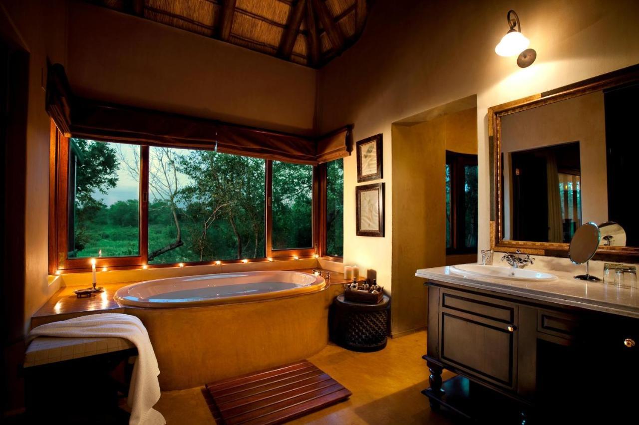 Lion Sands - Tinga Lodge Скукуза Экстерьер фото