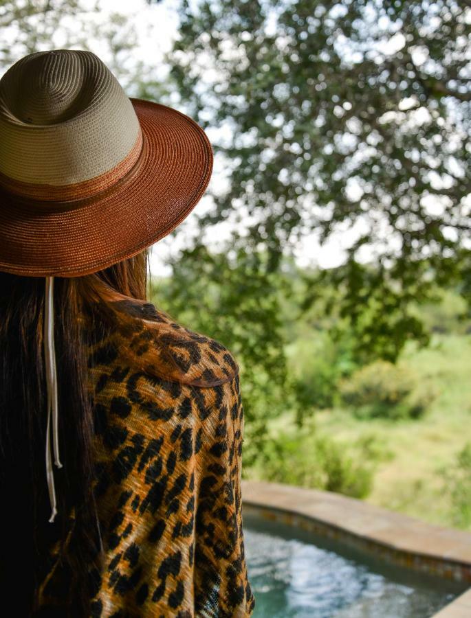Lion Sands - Tinga Lodge Скукуза Экстерьер фото